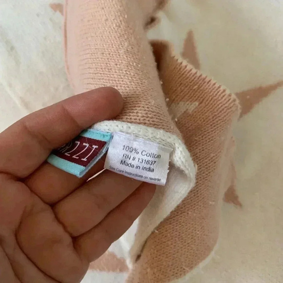 Darzzi pink and white stars blanket - Picture 4 of 8